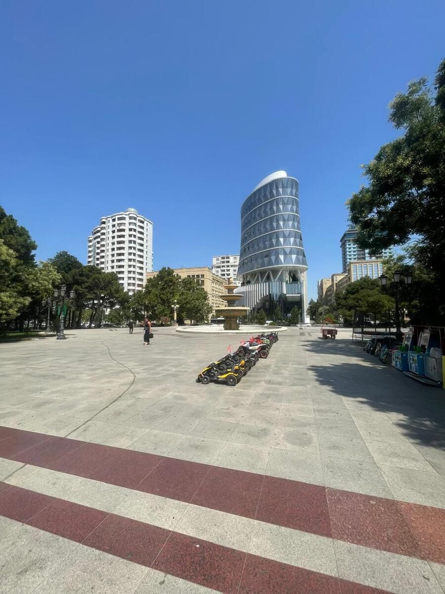 Satılır 3 otaqlı köhnə tikili 100 m² — Mənzil, Bakı (2)