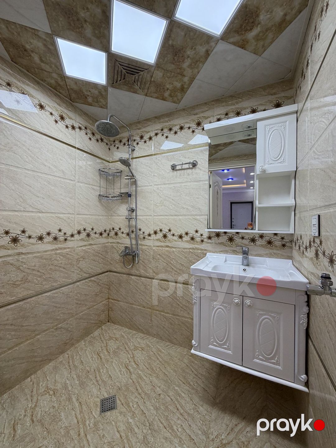 Satılır 4 otaqlı köhnə tikili 85 m² — Mənzil, Bakı (10)