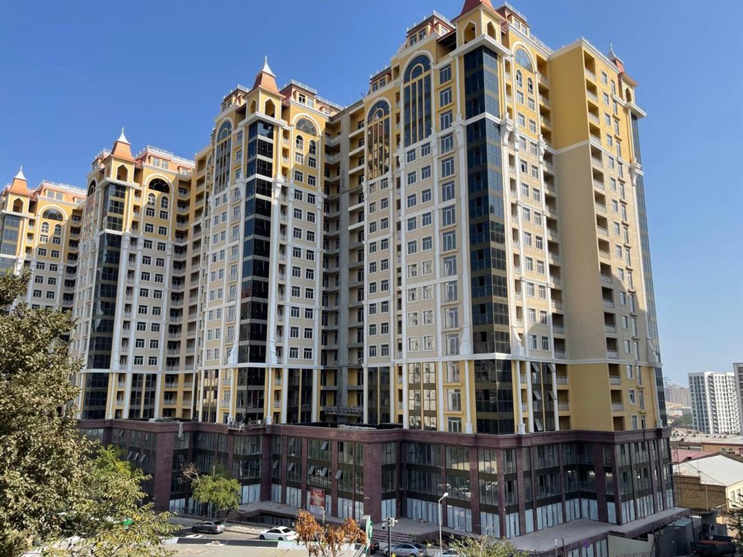 Satılır 4 otaqlı yeni tikili 231.1 m² — Mənzil, Bakı