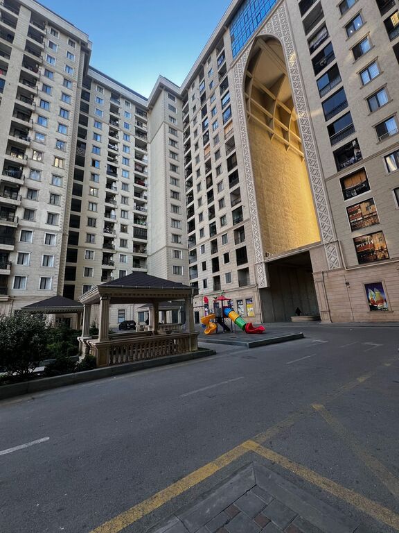 Satılır 6 otaqlı yeni tikili 323 m² — Mənzil, Bakı (2)