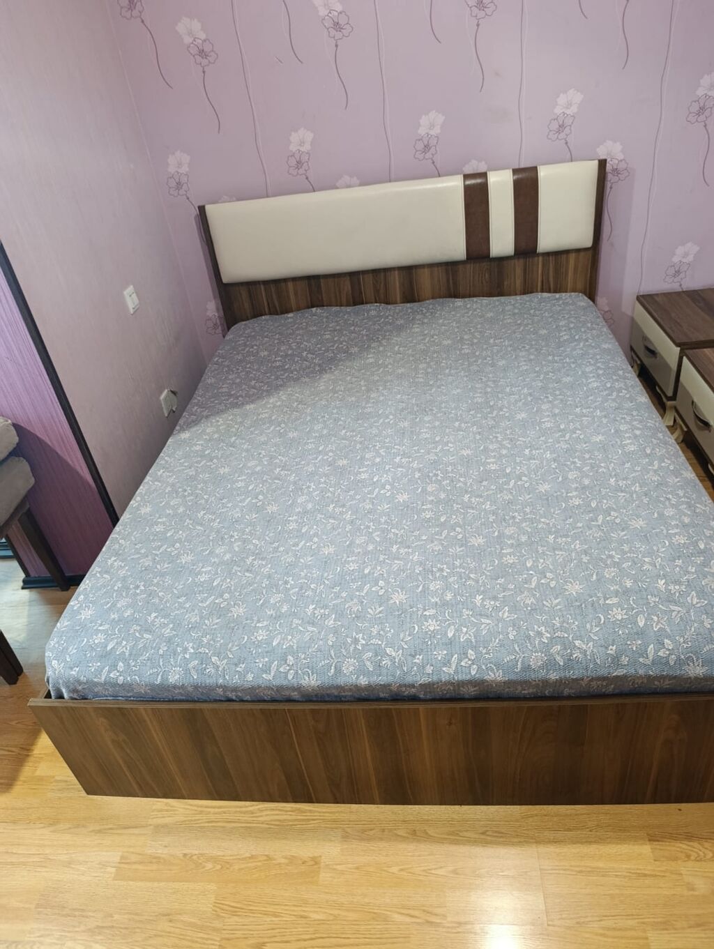 Endirim edildi yaxşı vəziyyətdə qiymət 160 manat təcili satılır ünvan — Mebel, Bakı (3)