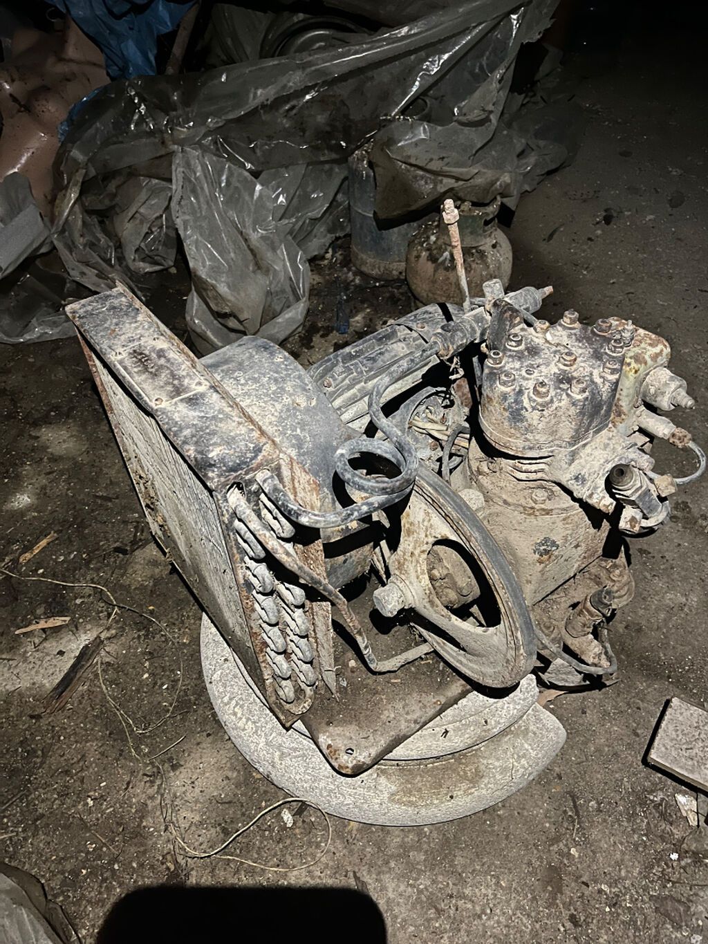 Soduyucu xolodelnik kompressorlari, biri tezedir (orta razmer olan) — Digər, Bakı (7)