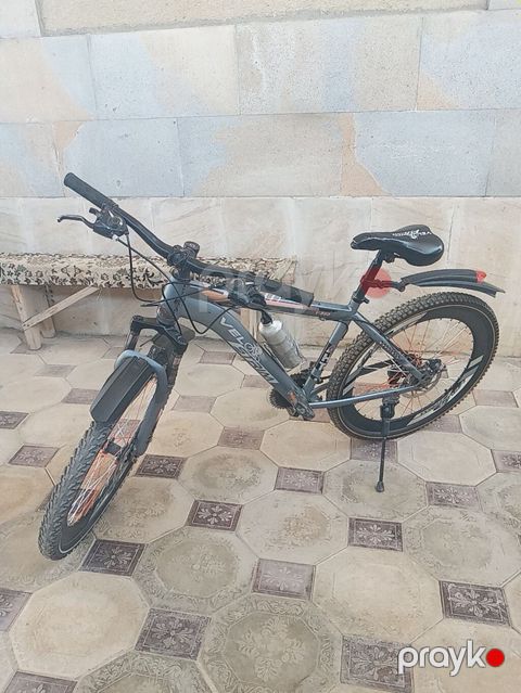 Velosiped – dağ/şosse tipli, alüminium gövdə - Marka/model üzərində