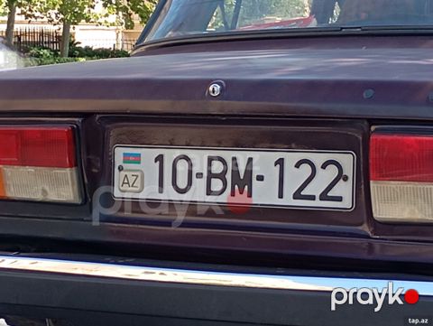 Avtomobil qeydiyyat nişanı - 10-BM-122 — Bakı