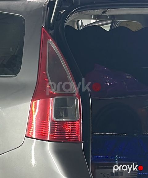 Renault Megan 2 sol stop tək satılır cızığ əziy qaraltı qətiən yoxdur