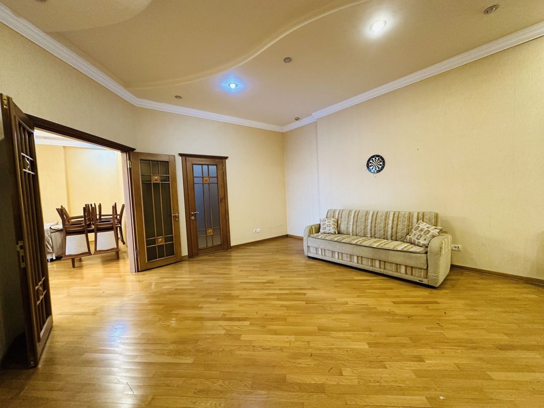 İcarəyə verilir 3 otaqlı yeni tikili 171 m² — Mənzil, Bakı (6)