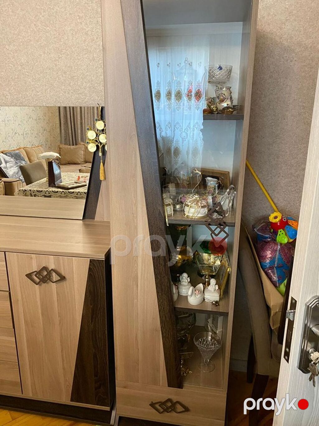 Qonaq otağı üçün mebel dəsti Tərkibi: - Komod: geniş üst səth, ortada — Mebel, Bakı (3)