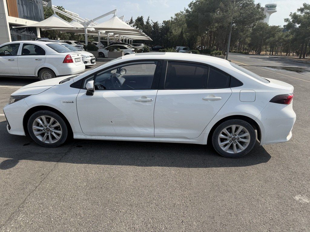 Toyota Corolla, 1.8 L, 0.85 kWh, 2023 il, 79 900 km — Avtomobillər, Bakı (4)
