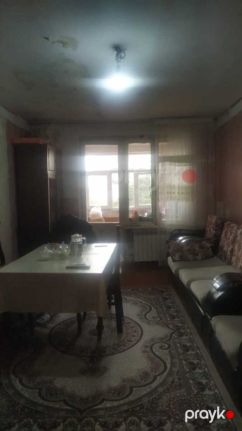 Satılır 3 otaqlı köhnə tikili 75 m²