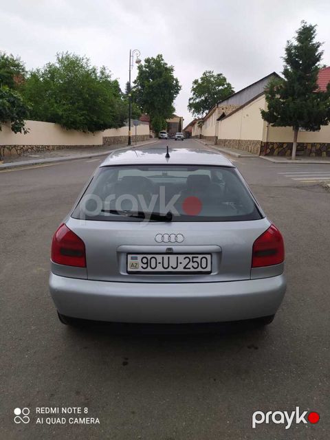 Avtomobil qeydiyyat nişanı - 90-UJ-250 — Bakı