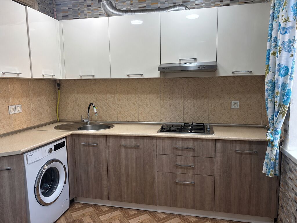 Akril metbex mebeli 6 ay istifade olunub. 280/170 ölçüdedir üstünde — Mebel, Bakı (3)
