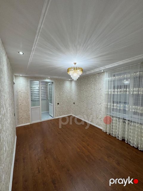 Satılır 2 otaqlı köhnə tikili 38 m²