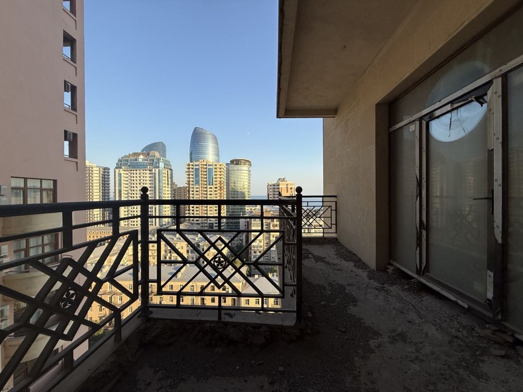 Satılır 4 otaqlı yeni tikili 248.6 m² — Mənzil, Bakı (8)
