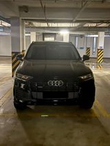 Audi Q7, 2.0 L, 2022 il, 85 000 km — Автомобили