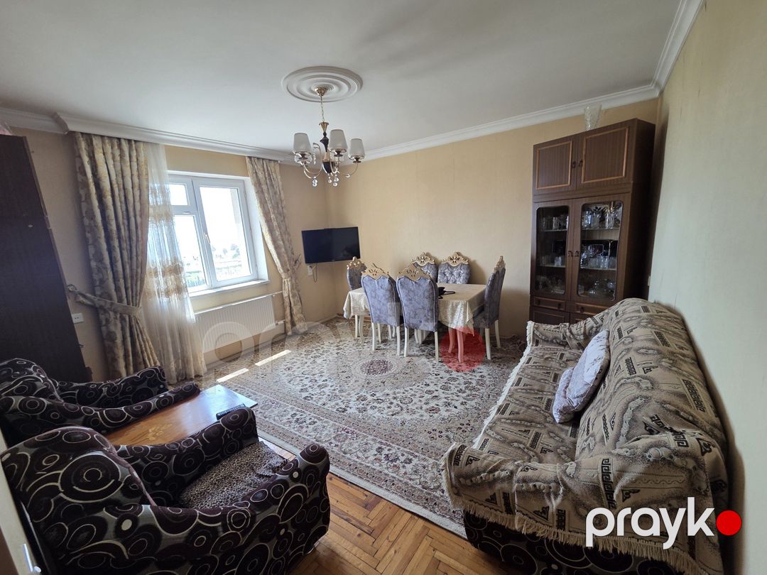 Satılır 4 otaqlı köhnə tikili 100 m² — Mənzil, Bakı (11)