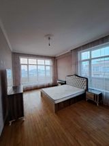 İcarəyə verilir 3 otaqlı yeni tikili 130 m² — Real estate