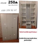 Ağ rəngli 3 qapılı geyim dolabı. Ölçü: 195×120×45 sm. Daxili planlama — Mebel