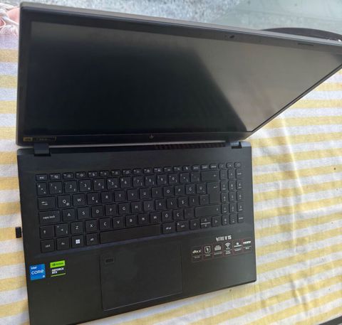 Acer Nitro V 15 oyun noutbuku - Ekran: 15.6" FHD IPS, 144 Hz - CPU