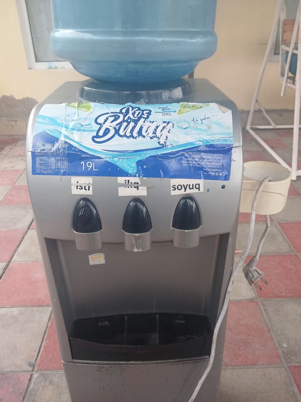 Su dispanseri, aşağı hissədə mini soyuducu ilə. Xüsusiyyətlər: - Üst — Su soğutucuları və dispenserlər, Cəlilabad (2)