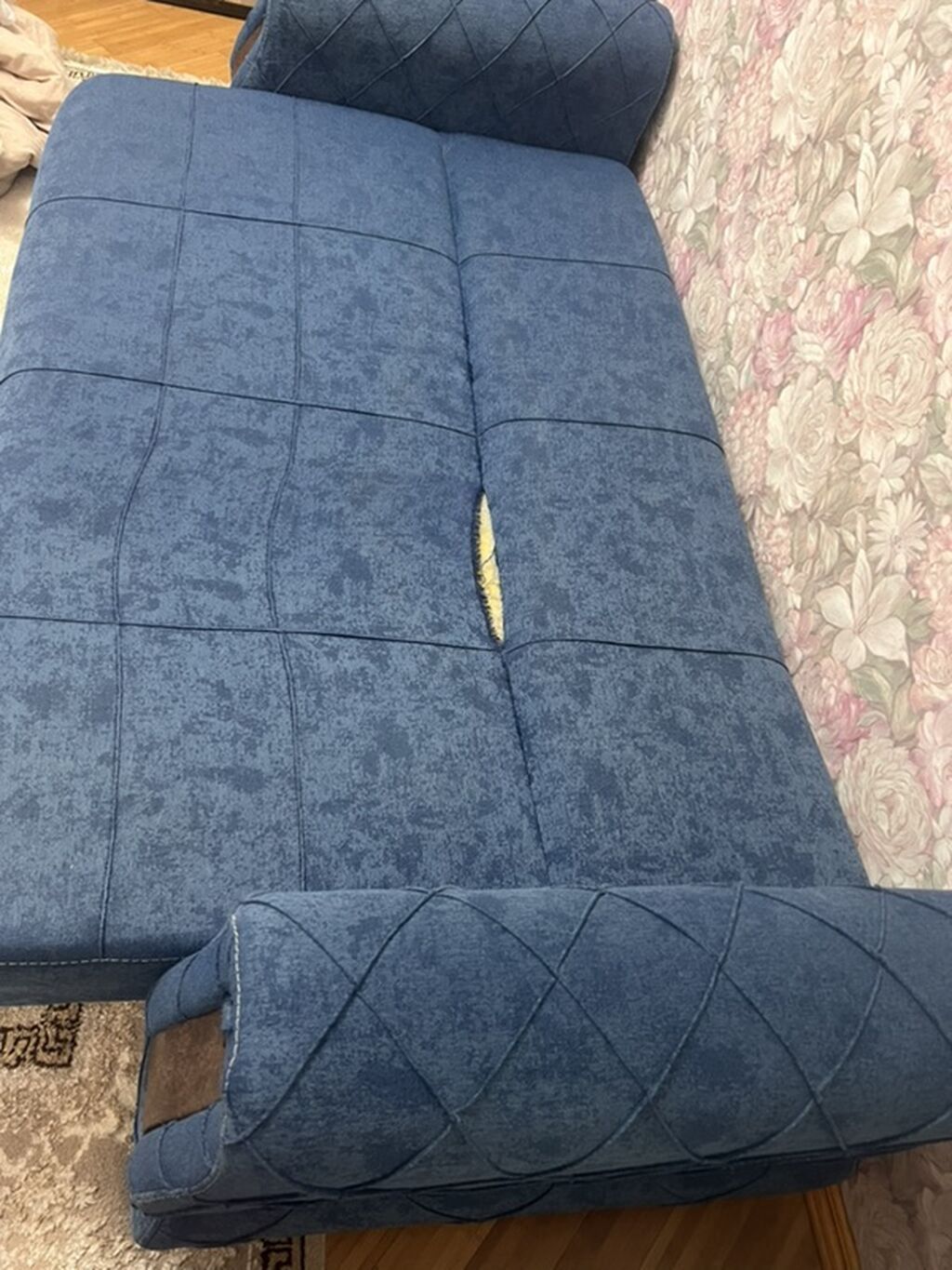 Mavi rəngdə gördüyü kimdir — Mebel, Bakı (2)