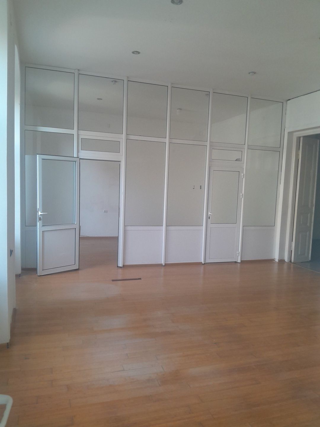 İcarəyə verilir obyekt 95 m² — Əmlak, Gəncə (3)