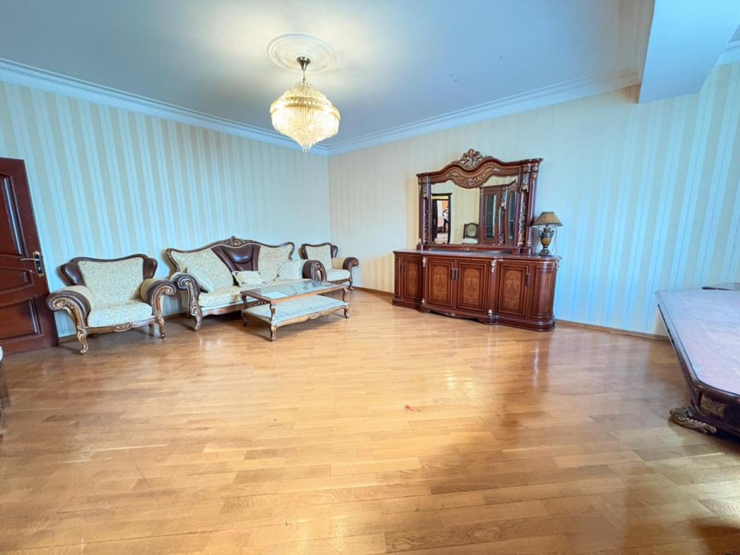 Satılır 4 otaqlı yeni tikili 175 m² — Mənzil, Bakı (2)