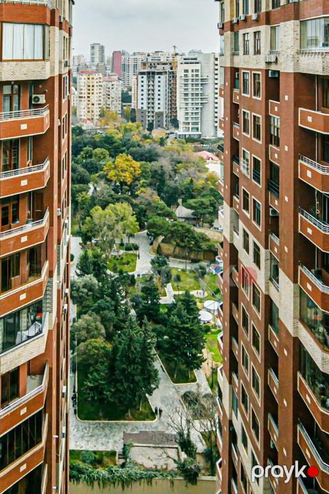 Satılır 3 otaqlı yeni tikili 155 m²
