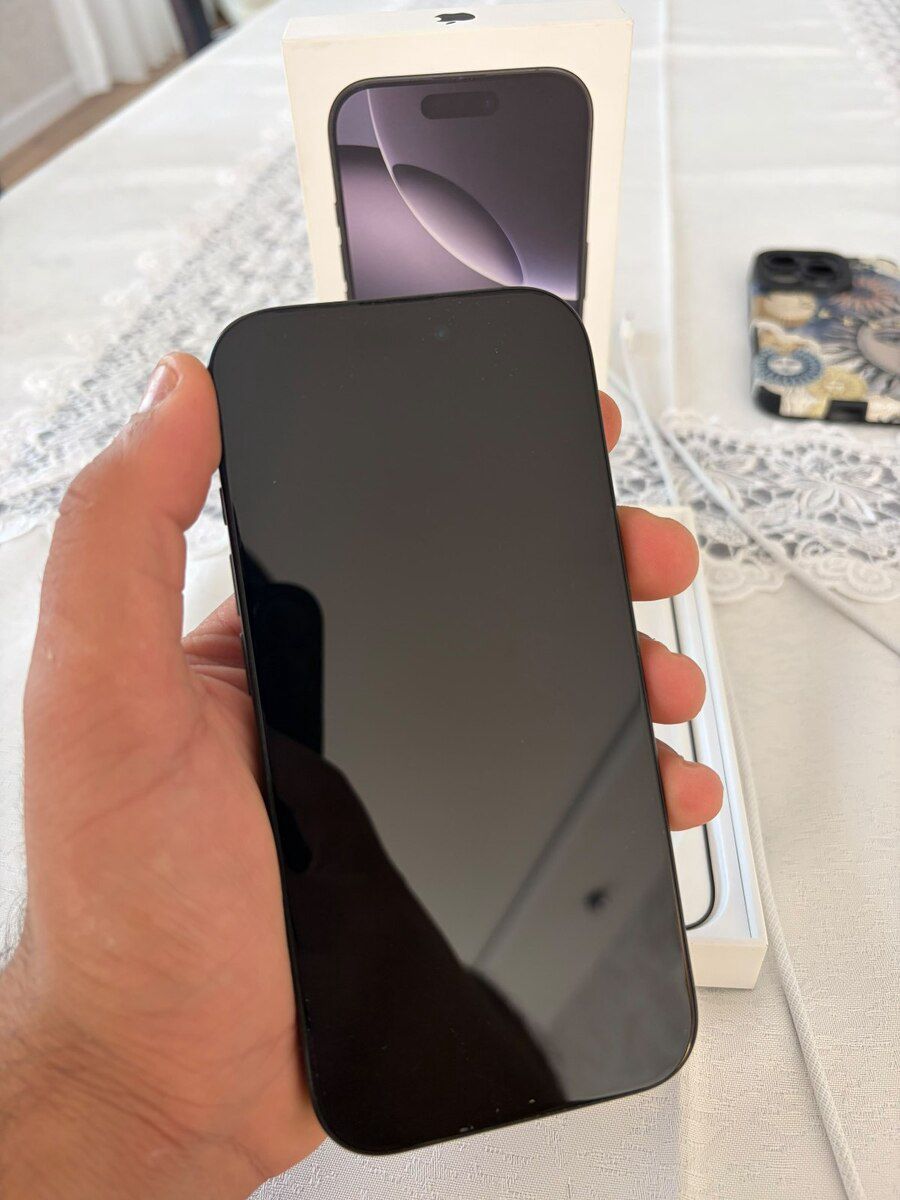Apple iPhone 16 Pro Black Titanium 256GB/8GB — Smartfonlar, Bakı