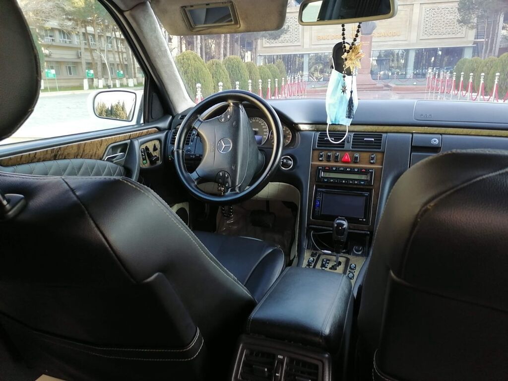 Mercedes-Benz E-Class: 3.2 l | 2000 il Sedan — Avtomobillər, Sanqaçal (3)