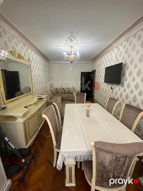 Satılır 2 otaqlı köhnə tikili 60 m²