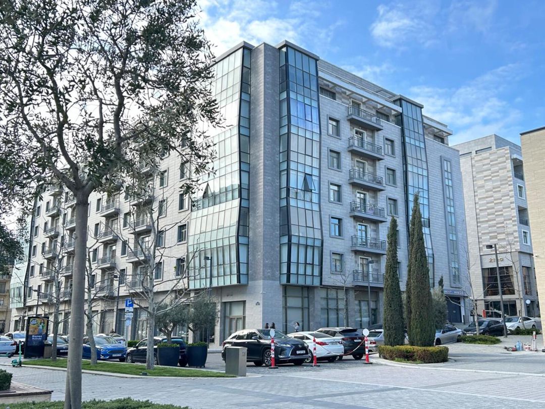 Satılır 8 otaqlı yeni tikili 750 m² — Mənzil, Bakı