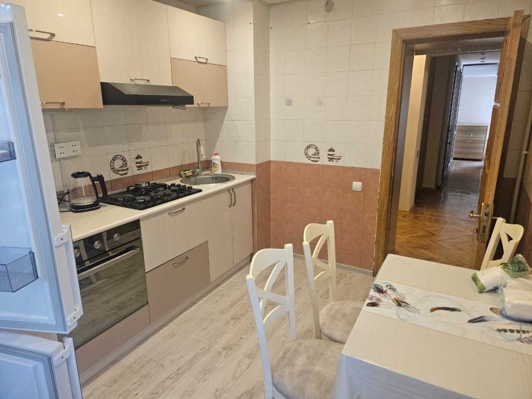 İcarəyə verilir 3 otaqlı köhnə tikili 100 m² — Mənzil, Bakı (3)
