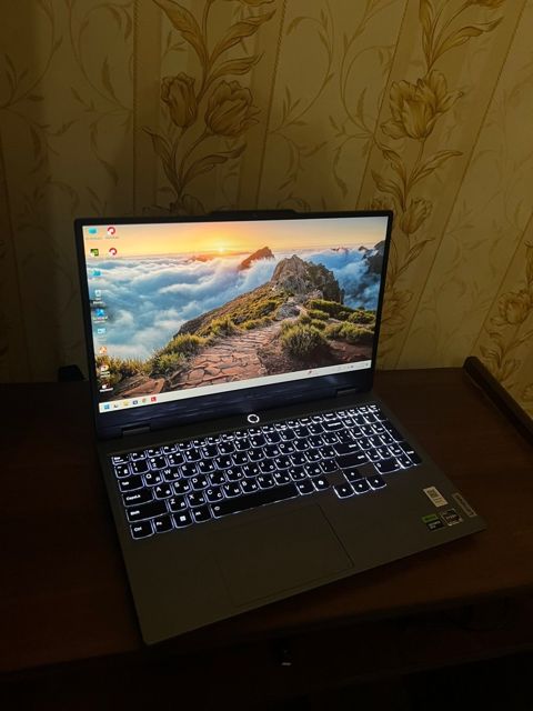 Noutbuk Lenovo Loq