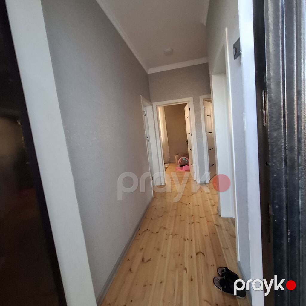 Ev təəcili satılır. paket kupça. tam təmirli.2 otağlı ev üstündə pul — Daşınmaz əmlak, Sumqayıt (2)
