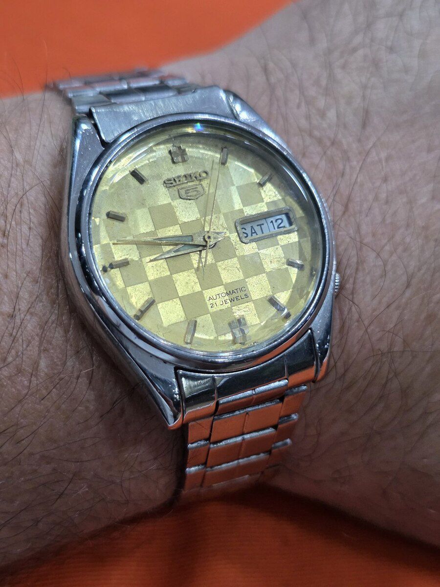 Seiko qol saatı — Şəxsi əşyalar, Bakı