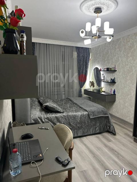 Satılır 3 otaqlı köhnə tikili 70 m²