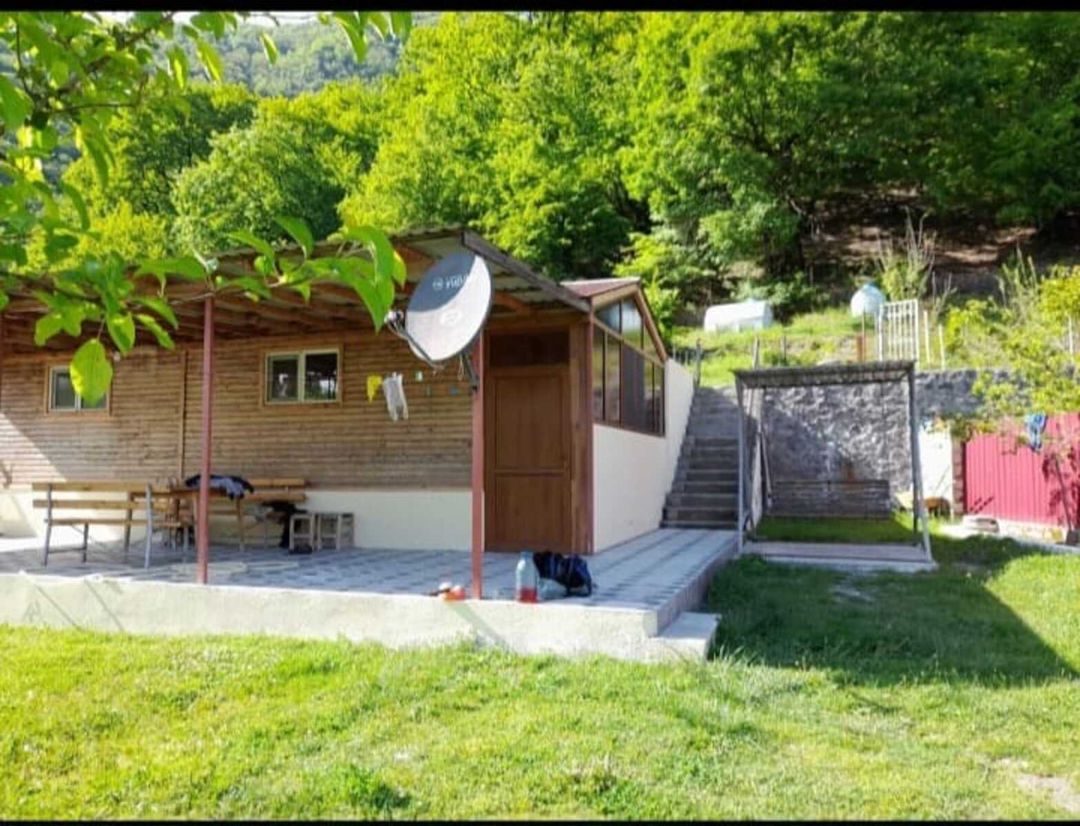 Həyət evi kirayə verilir, Qax r. — Daşınmaz əmlak, Qax