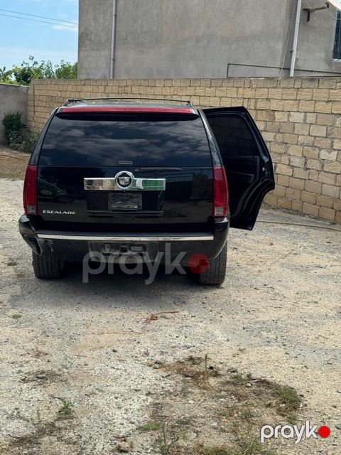 Cadillac Escalade ehtiyat hissələri