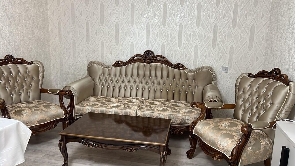 İşlənmiş, Divan, Jurnal masası, 2 kreslo — Divanlər, Bakı