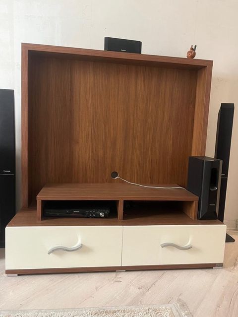 TV stendi və media konsol - Material: ağac teksturalı laminat korpus