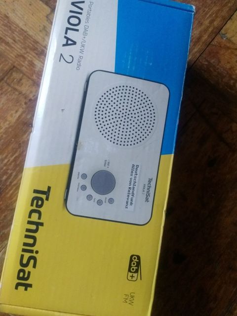 TechniSat VIOLA 2 – portativ DAB+ və FM (UKW) radio Xüsusiyyətlər: -