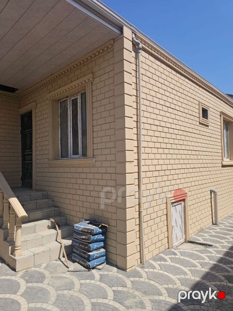 3 otaqlı, 71 kv. m, Yeni təmirli — Bakı