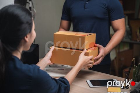 Piyada kuryer tələb olunur — Bakı