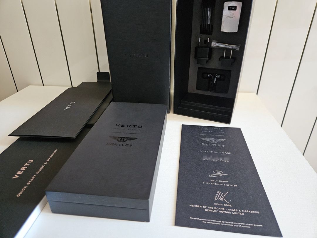 Vertu Signature Touch Bentley 64GB/2GB — Vertu, Bakı (4)