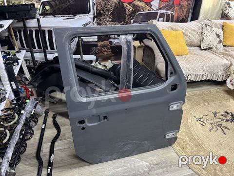 Jeep Wrangler qapısı