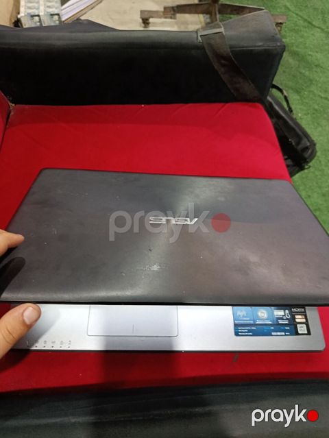 ASUS X550C noutbuk Xüsusiyyətlər: - Ekran: 15.6" HD - Prosessor