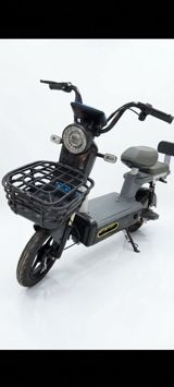 Şəhər içi rahat hərəkət üçün elektrikli skuter 1300 m - Elektrik — Otomobil