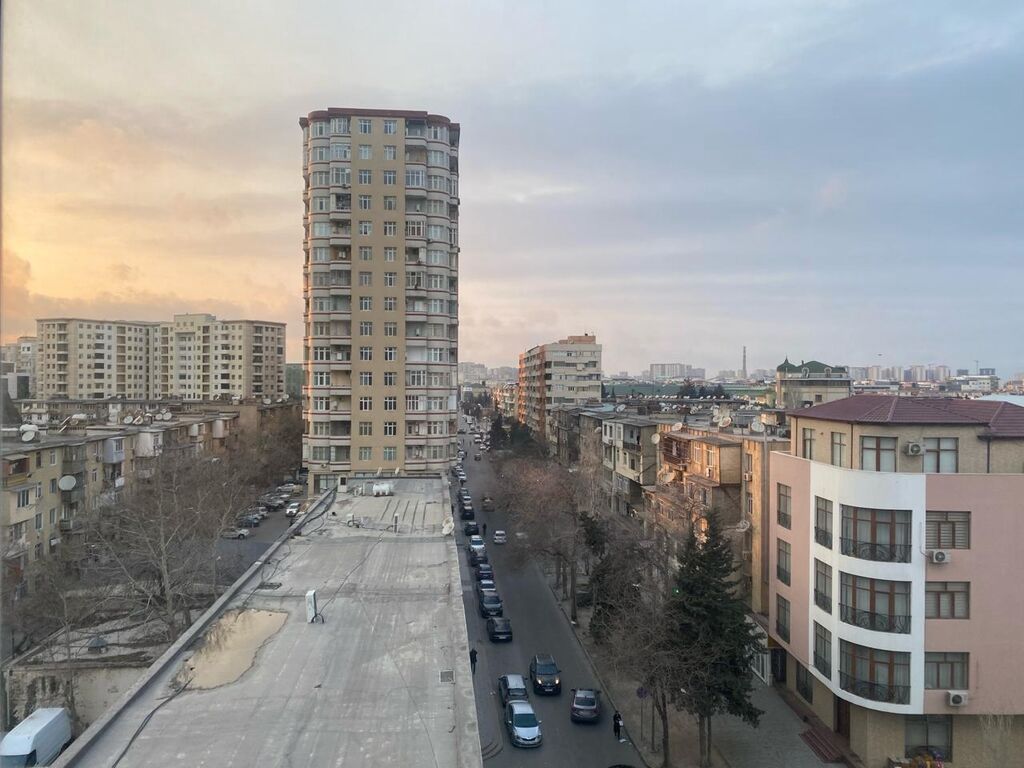3 otaqlı, 160 kv. m — Daşınmaz əmlak, Bakı (2)
