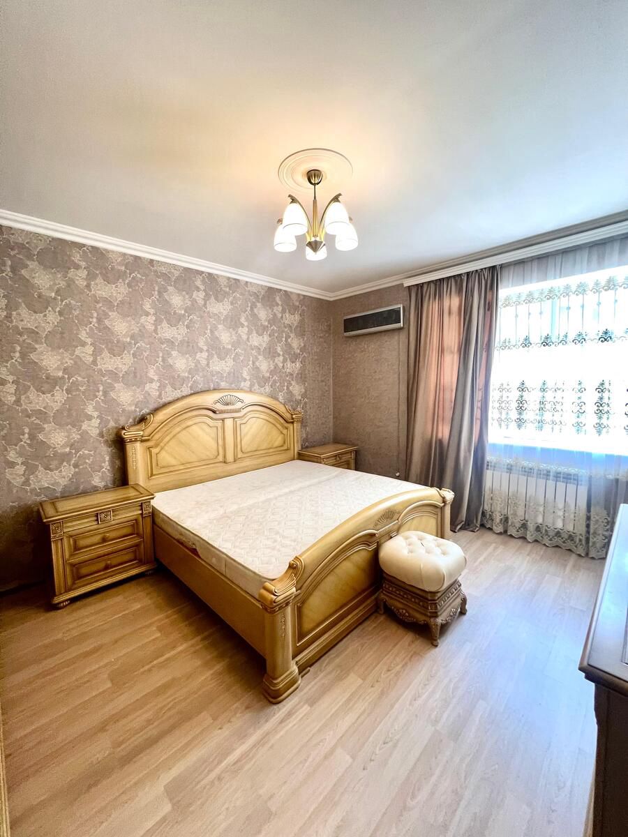 İcarəyə verilir 4 otaqlı köhnə tikili 122 m² — Mənzil, Bakı (11)