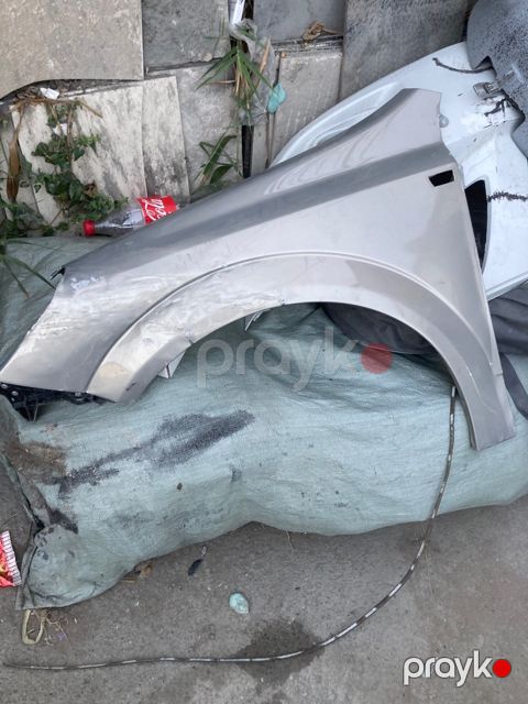 Opel Astra H qanadı